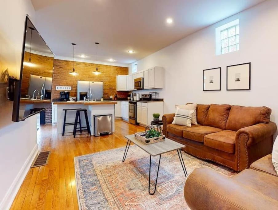 Private Home-Backyard-Parking Near Nulu Downtown 루이빌 외부 사진