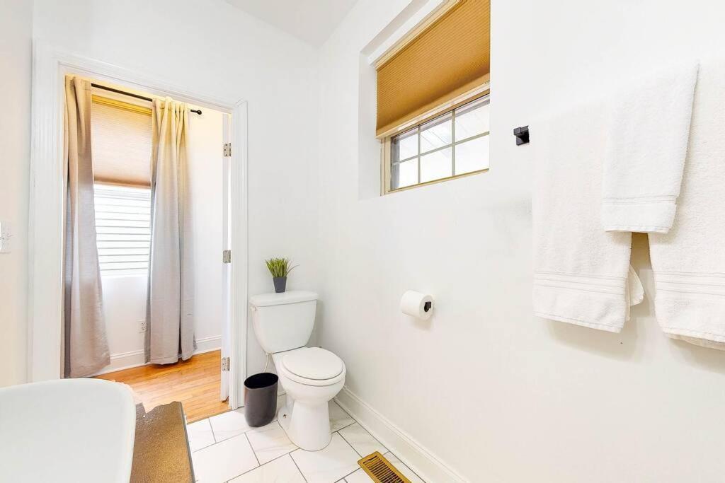 Private Home-Backyard-Parking Near Nulu Downtown 루이빌 외부 사진